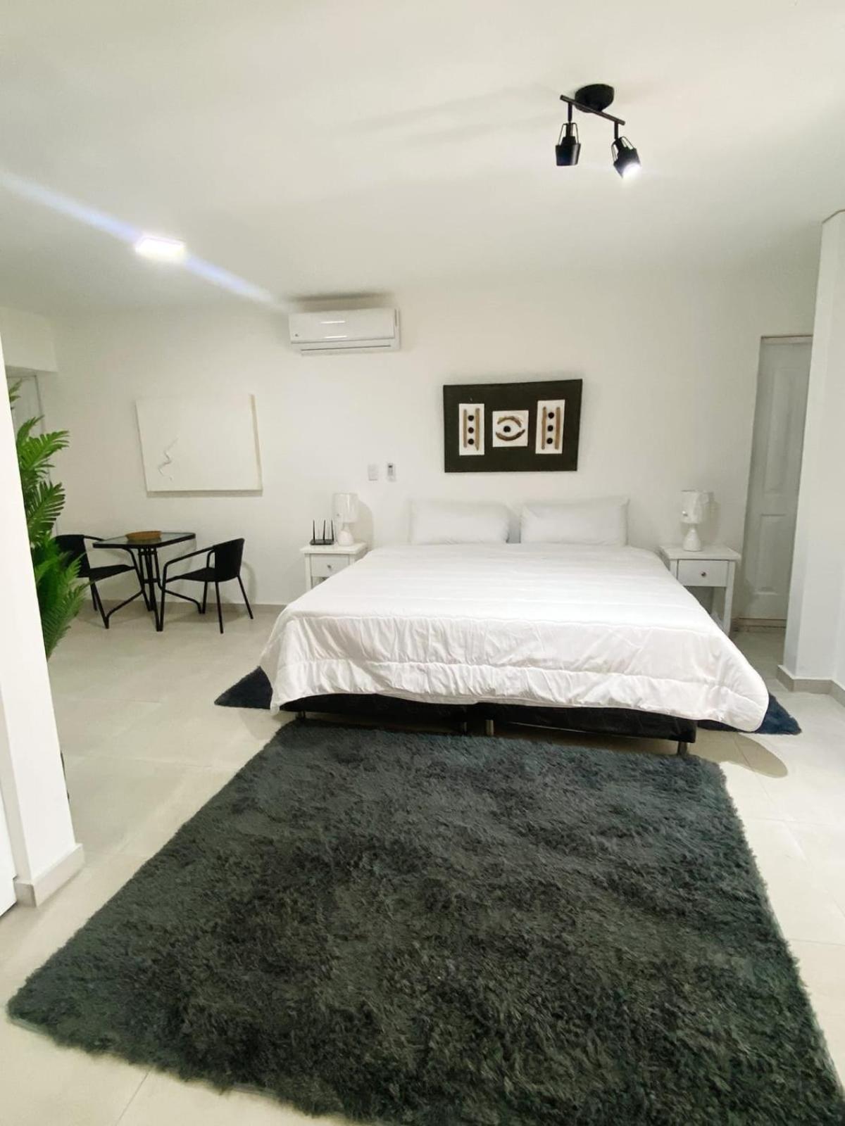 Cabarete Kite Beach Rooms & Condos ภายนอก รูปภาพ